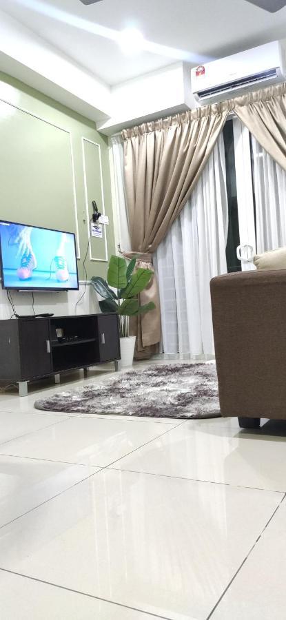 Dperdana -Dinies Pool,Wifi, Centre Of Kota Bharu, 4-5 Pax Apartment Ngoại thất bức ảnh