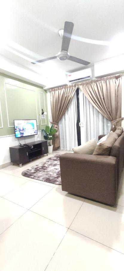 Dperdana -Dinies Pool,Wifi, Centre Of Kota Bharu, 4-5 Pax Apartment Ngoại thất bức ảnh