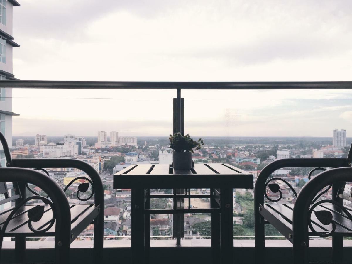 Dperdana -Dinies Pool,Wifi, Centre Of Kota Bharu, 4-5 Pax Apartment Ngoại thất bức ảnh