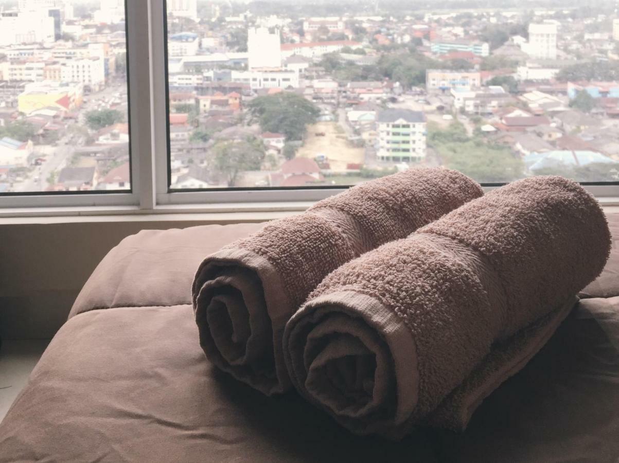 Dperdana -Dinies Pool,Wifi, Centre Of Kota Bharu, 4-5 Pax Apartment Ngoại thất bức ảnh